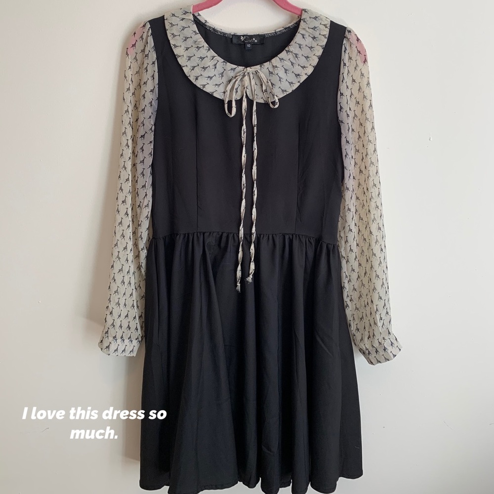 Navy blue dress with giraffe collar and sleeves